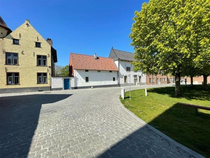 Begijnhof 9 Vila Sint-Truiden Exterior foto